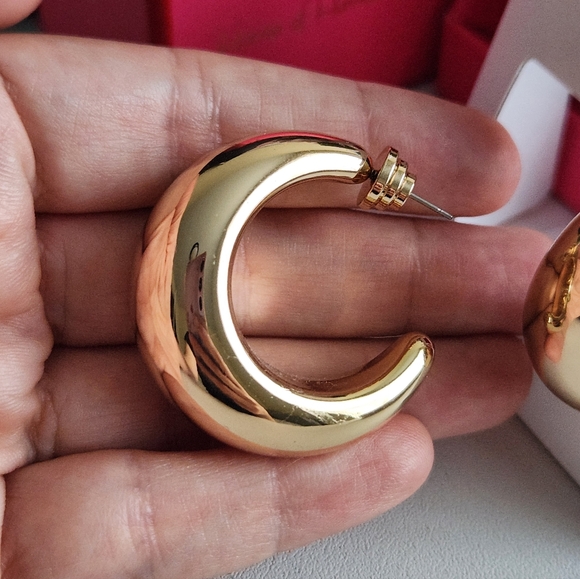 House of Harlow 1960 Gold and Pink Earrings - Picture 3 of 3